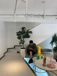 -I+造型烫发染发