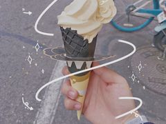甜品站山茶花风味圆筒-麦当劳(石家庄乐活广场店)
