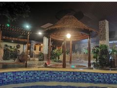 -泉城欧乐堡戏水湾艺术养生温泉