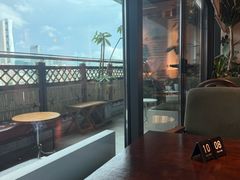 -luutosa  cafe & tea 鹿兔山