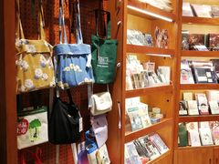 -西西弗书店&矢量咖啡(凯德晶萃广场店)