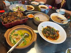 -老鼎万春卤菜(五代传承创始老店)