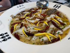 -渔语鱼酸菜鱼新川菜(来福士店)