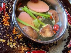 -山城年华老火锅(玉林店)