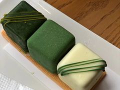春茶三现蛋糕-星巴克臻选(深圳万象天地旗舰店)