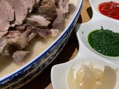 蒙古手把肉-老阿妈蒙古村·蒙古包·草原文化·歌舞表演(老君堂店)