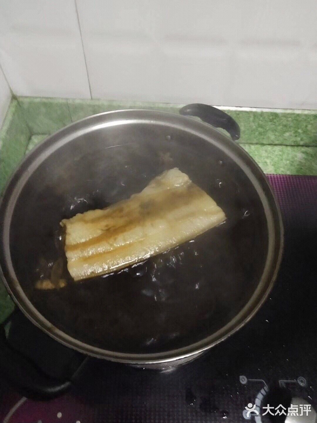 今天给大家分享烧白的做法 主料：五花肉、冬菜
