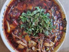 -杨三孃跷脚牛肉(美洲花园店)