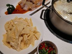 -煲王粤菜餐厅(中侨中心店)