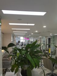 -米娜护肤造型
