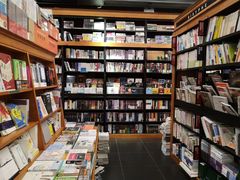 -西西弗书店&矢量咖啡(壹方购物中心店)