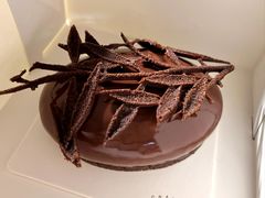 橄榄巧克力慕斯-潮一不贰·法式甜品·生日蛋糕·西式简餐(外滩店)