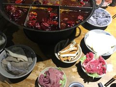 -白乐天毛肚火锅馆(南滨路店)