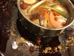 -山城年华老火锅(玉林店)