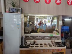 -官塘陈记鱼生·潮汕砂锅粥·牛肉火锅(潮枫路总店)