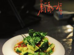 手拍黄瓜-乔街深夜食堂·台州菜·高压锅生蚝(杭州总店)
