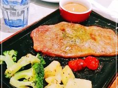 嫩肩牛排-必胜客(世欧广场店)