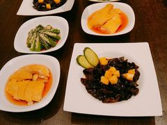 -度小月(百老汇美食街店)