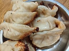 -黄阿姨锅贴大王(万航渡路店)