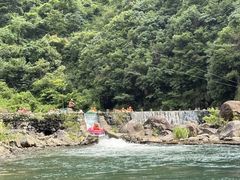 -安吉龙王山峡谷漂流