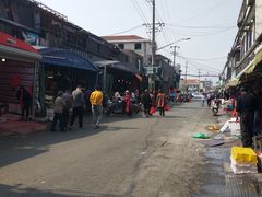 -芦潮港集贸市场