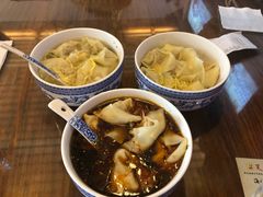 -笑来喜馄饨小笼工坊店(湖滨街店)