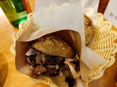 -刘记羊汤·烧饼夹肘子