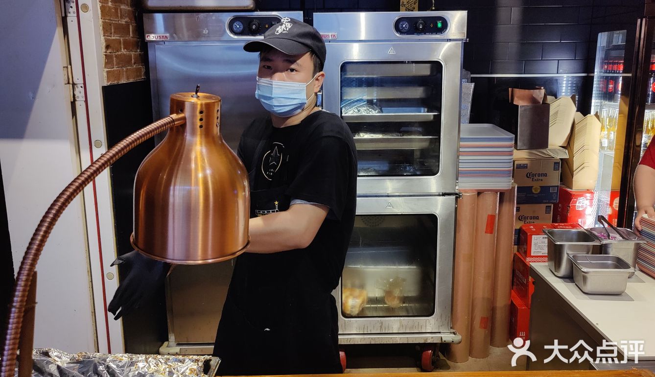 不错的BBQ 烤肉 疫情后来尝尝 很有人气