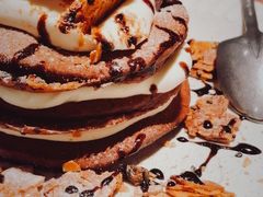 焦糖杏仁薄脆巧克力松饼-La Terre乐田(万象城店)