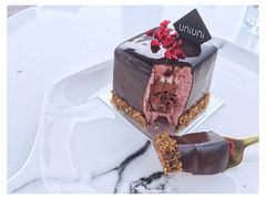 -UNI UNI(环亚凯瑟琳店)