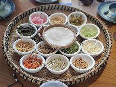 -包整·丝娃娃(一览甲秀楼风景店)