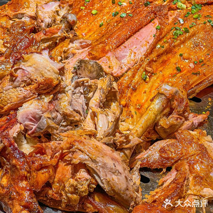 在武汉！沉浸式吃秋天的第一只烤全羊！