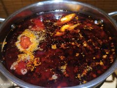 -独食火锅·半米屋台(直营总店)