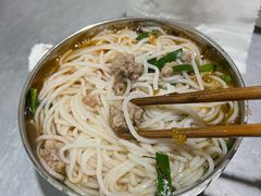 -正宗李家土鸡米线店