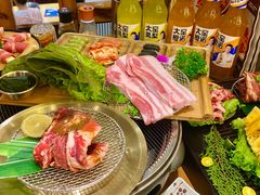 -青瓦餐厅·生鱼片·韩园烤肉(西塔店)