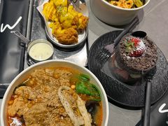 -W COLLECTIVE  DESSERT SHOP