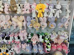 -义乌小商品批发市场(中国小商品城·篁园服装市场店)