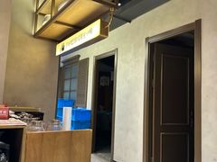 -街角等你.大连海鲜烧烤(西安路店)