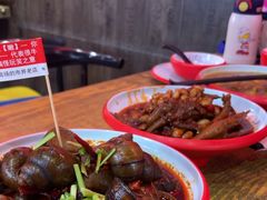 -老闵田螺馆·南昌特色小炒(梦时代店)