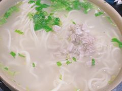 猪肘汤面-亮亮面馆(经六路店)