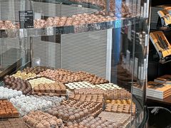 -Laderach 莱德拉(上海环贸iapm店)