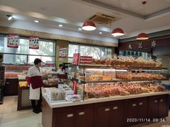 面包甜点陈列柜-九芝斋(解放路店)