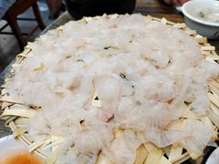 -官塘陈记鱼生·潮汕砂锅粥·牛肉火锅(潮枫路总店)