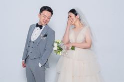 点击看大图 -巴黎春天婚纱摄影(临安店)