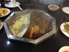 -重庆德庄火锅(体育中心店)