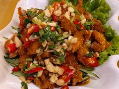 -玖月时尚泰式餐厅