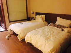 -天明山温泉大酒店