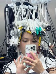 -PE SALON