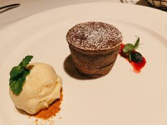 -Mogul Eatery·大亨餐酒馆