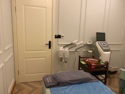 -T8 SALON